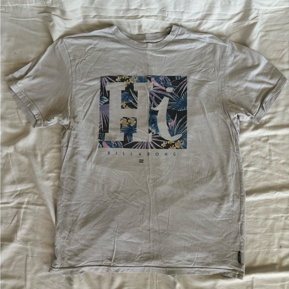 Billabong old school t-shirt - Short Sleve with Tropical Design